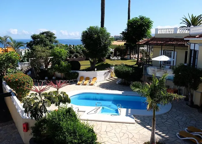 Apartment Penthause Rosalva *